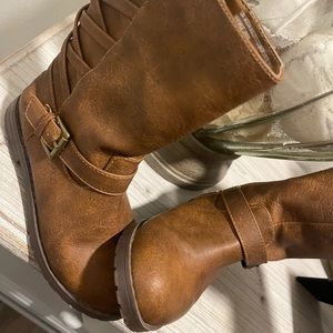 Girl Boots